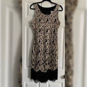 Fun fringe gold and black Gatsby dress size large